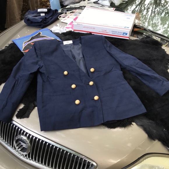 Amanda Smith Petites Navy Blue 2 pc Double Button Look Blazer Skirt Set 10 - Picture 14 of 16